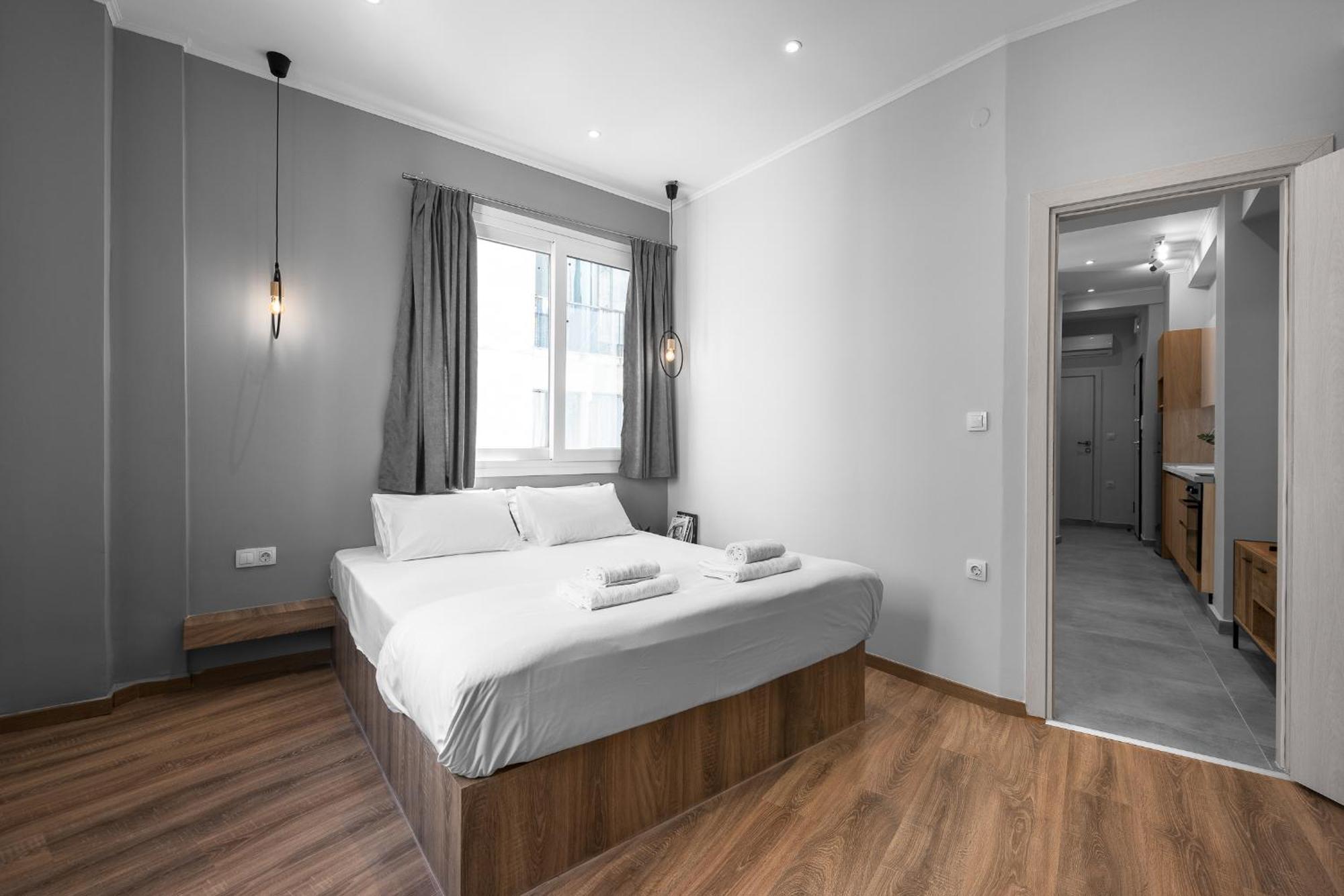 Upper Floor, The Luxury Suites Салоники Экстерьер фото